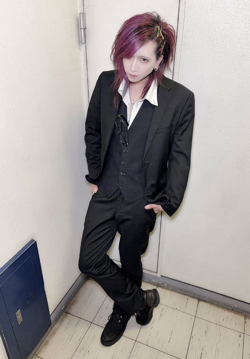 K_N_hyou's tweet photo. ファンミーティングせんきゅ♡

上司にしたいですか？？ https://t.co/UmHizxtu3W
