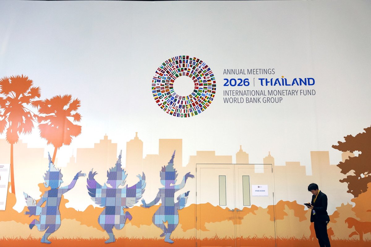 efd_dff's tweet photo. Bundesrätin Karin Keller-Sutter nimmt vom 15. bis 17. Oktober 2026 in Bangkok 🇹🇭 an der @IMFNews und @WorldBankGroup Jahrestagung teil. Während der Tagung findet zudem ein @g20org-Treffen der Finanzministerinnen und -minister statt. 👉https://t.co/zzpWln552U https://t.co/s6EjrB4bgP