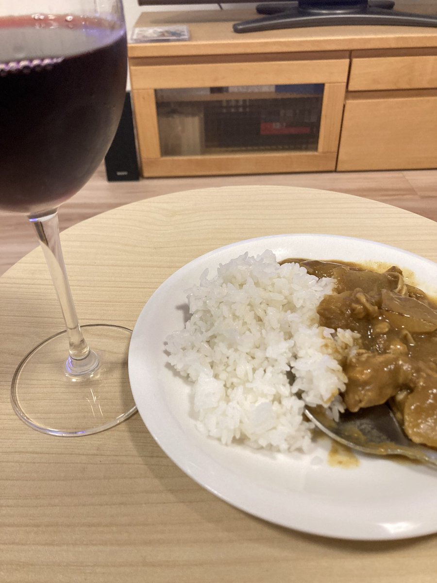 Watasi_no_Life's tweet photo. 我が子に人気のなかった大根カレー、、
今日も消費や🤣 https://t.co/EftlJuSUNV