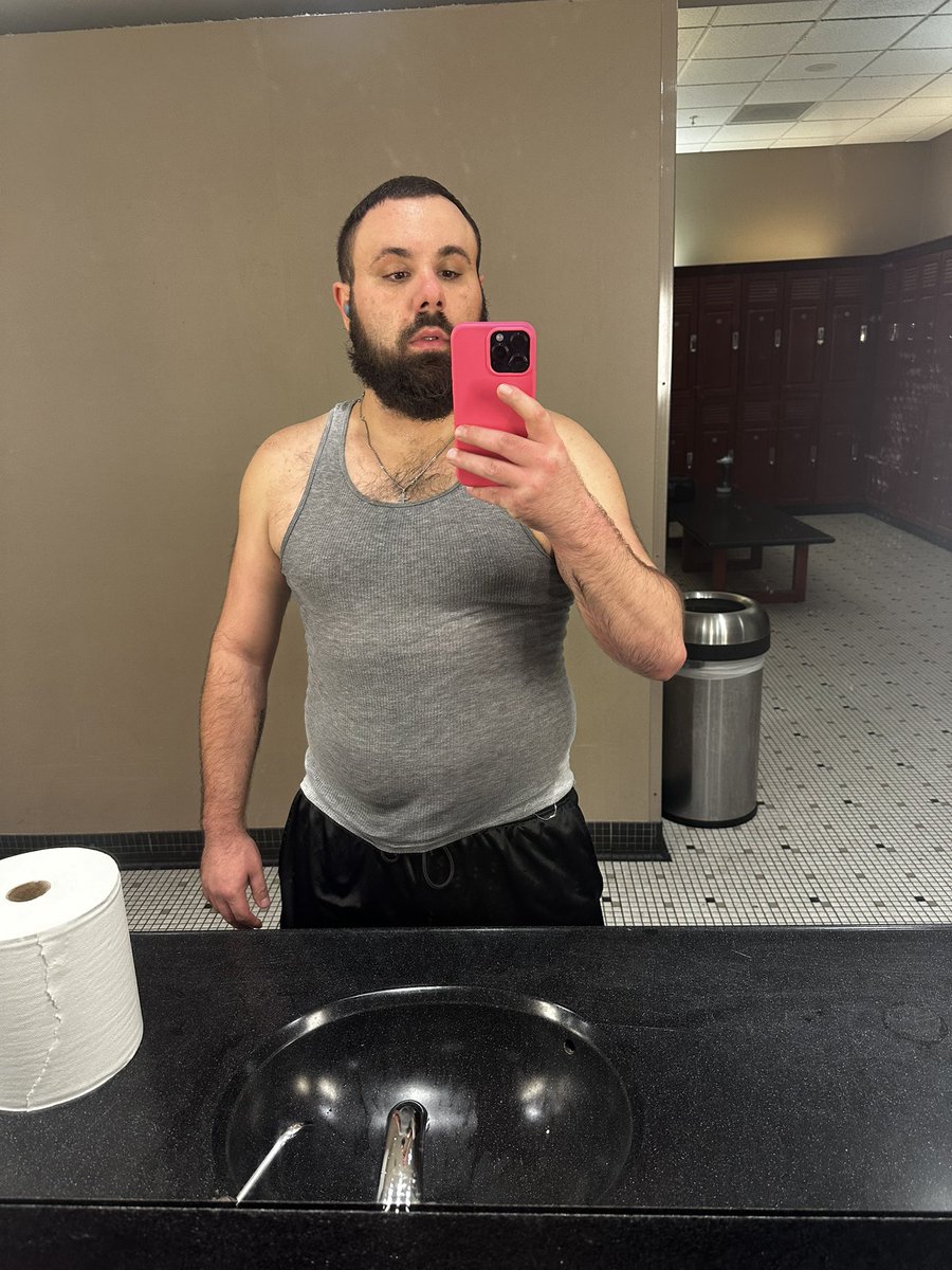 sourrgii's tweet photo. i made that stairclimber my bitch https://t.co/UGBYXUs2v4