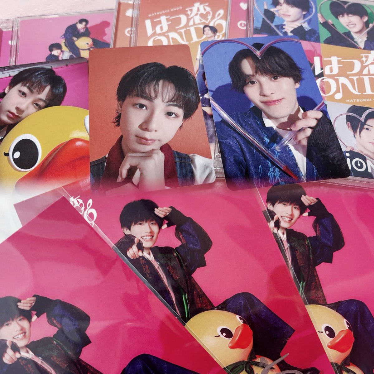 _xxmelt's tweet photo. #iiONDO 1st Single「はつ恋ONDO」🌡🎶
リリースおめでとうございますΨ(ーчー)
封入トレカは三三でした💙❤️カワイイね〜〜
どの曲もめっちゃ刺さってるのでいっぱい聴きます
#はつ恋ONDOの秋が来た https://t.co/fHGnr5g7gQ