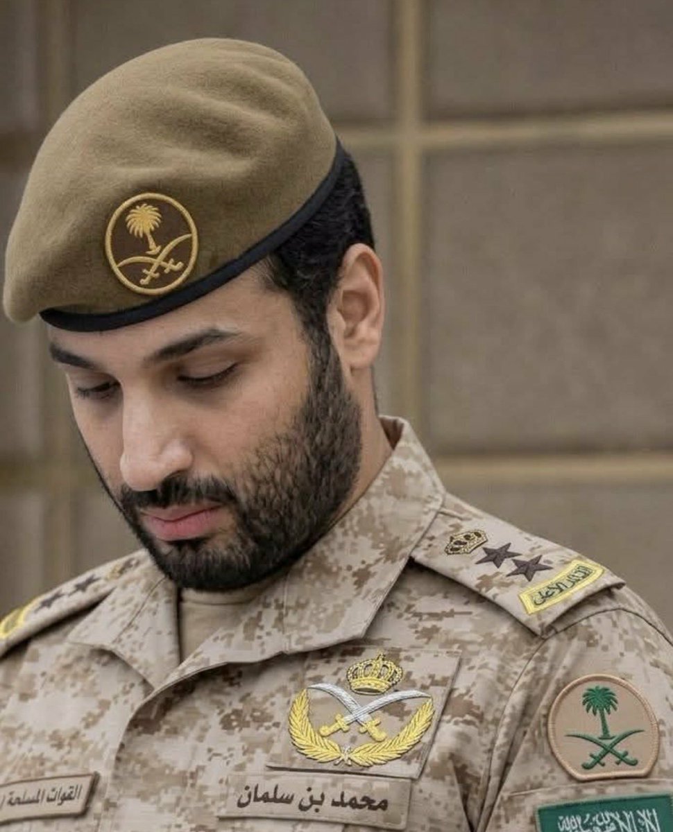 ay68hd's tweet photo. اوصف هاذا الرجل بكلم�� 🇸🇦💞 https://t.co/mqKbPqRBN0