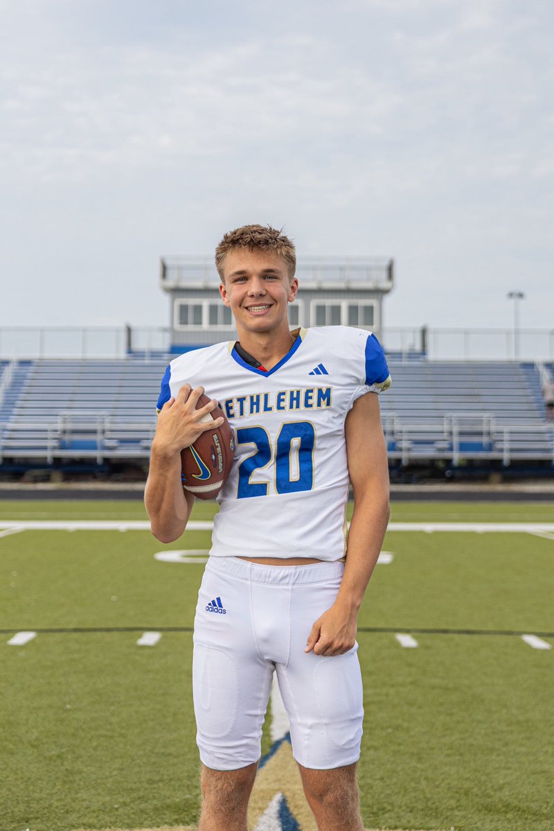 BethlehemHSFB's tweet photo. Nate Hedgespeth (WR/DB)
Nate’s favorite high school football memory are Eagle feeds!
#FINISH
#EaglesALLIN
📷 creds: Maria Hall Photography https://t.co/tLuuyMStRW