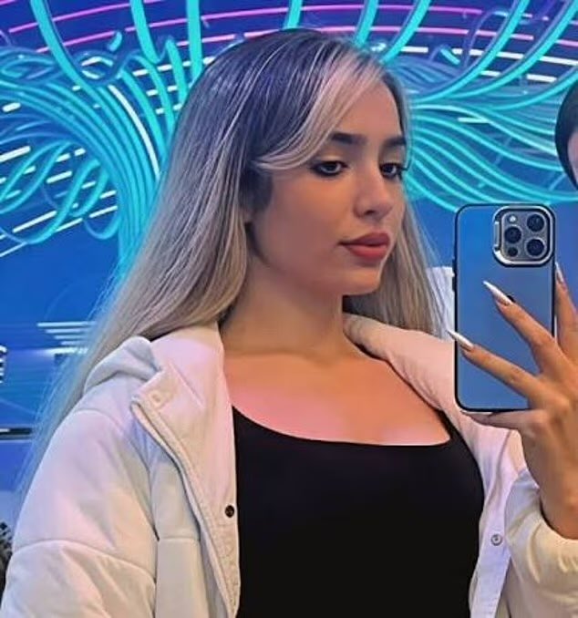 Error_1979's tweet photo. A 23-year-old Iranian woman has been sentenced to death for blasphemy over a social media post that 'insulted the prophet.' 
Shame on those who support this barbaric regime in Iran. https://t.co/vuQ58qZQTq