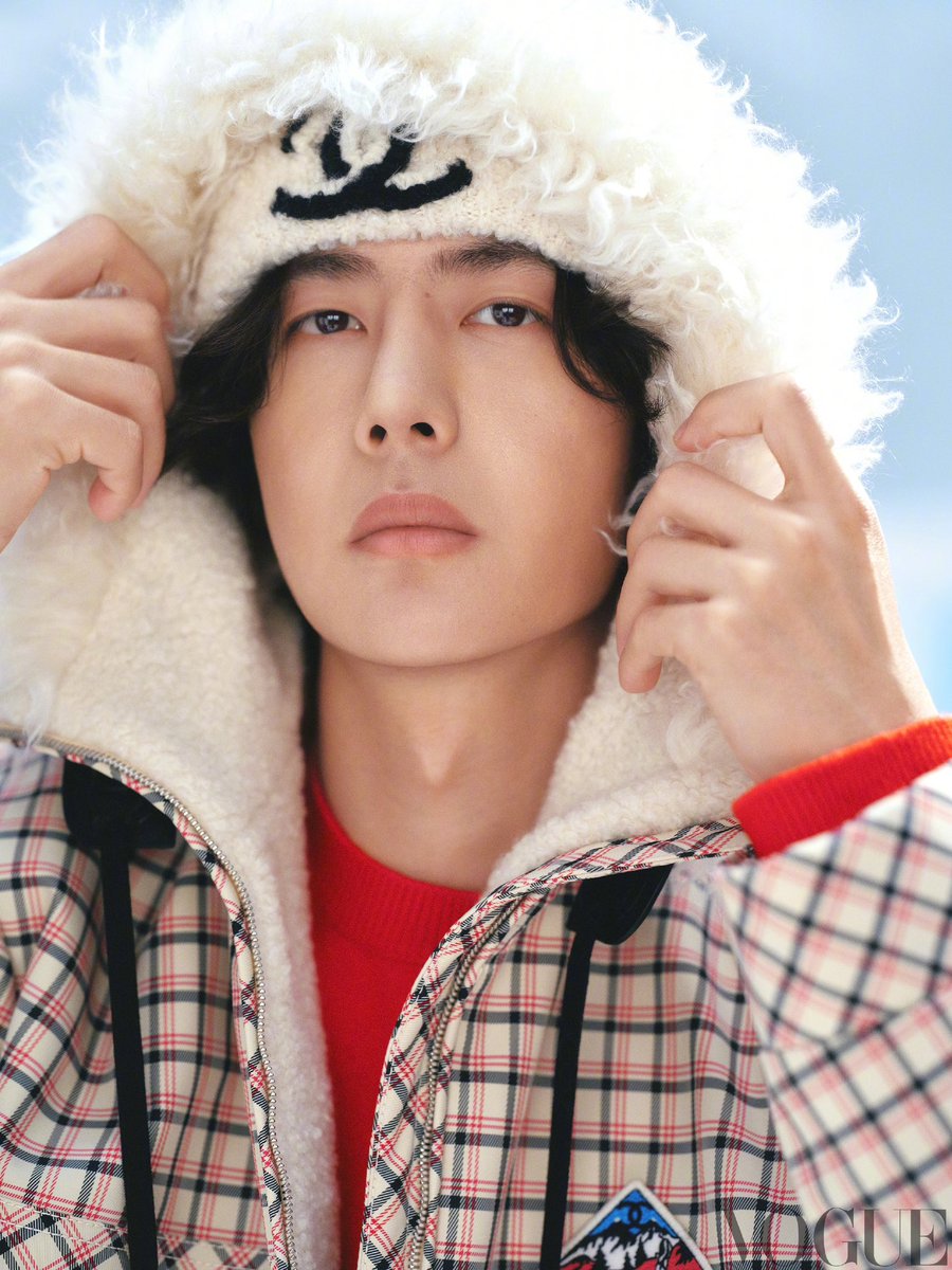 notyourcherie85's tweet photo. อมกกกกกกกกกกก มาแล้ววววววว นี่ผู้ชายคนแรกของแคมเปญนี้เลยปะ โคตรเว่อ เว่อมาก chanel แล้วไง ไลน์กีฬาเหมือนเดิม ทุกแบรนด์พร้อมเสิร์ฟให้ตามไทป์พรีเซนเตอจริงๆ อมกกกกกกกกกกกก

YIBO CHANEL COCONEIGE
#WangYiboxCOCONEIGE2026 https://t.co/Wzmo4beGUd