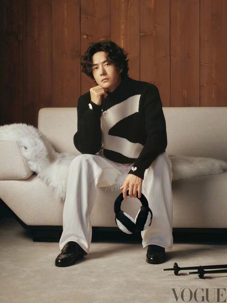 notyourcherie85's tweet photo. อมกกกกกกกกกกก มาแล้ววววววว นี่ผู้ชายคนแรกของแคมเปญนี้เลยปะ โคตรเว่อ เว่อมาก chanel แล้วไง ไลน์กีฬาเหมือนเดิม ทุกแบรนด์พร้อมเสิร์ฟให้ตามไทป์พรีเซนเตอจริงๆ อมกกกกกกกกกกกก

YIBO CHANEL COCONEIGE
#WangYiboxCOCONEIGE2026 https://t.co/Wzmo4beGUd