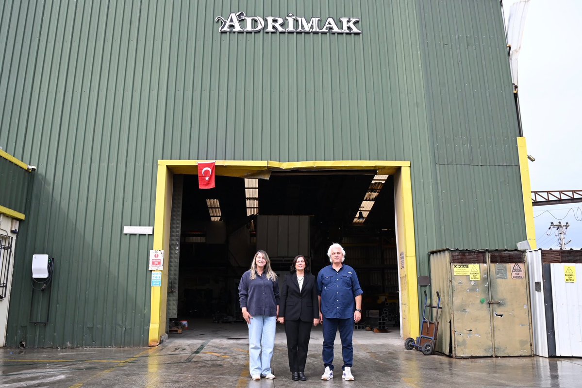 OZLEM_CERCIOGLU's tweet photo. ADRİMAK Tarım Makinaları İnşaat Gıda Ltd. Şti. Yönetim Kurulu Başkanı Sn. Serkan Yılmaz ile Sn. Ebru Yılmaz’ı ziyaret ettik.

Nazik misafirperverlikleri için kendilerine teşekkür ediyorum. https://t.co/RchbAGtR33