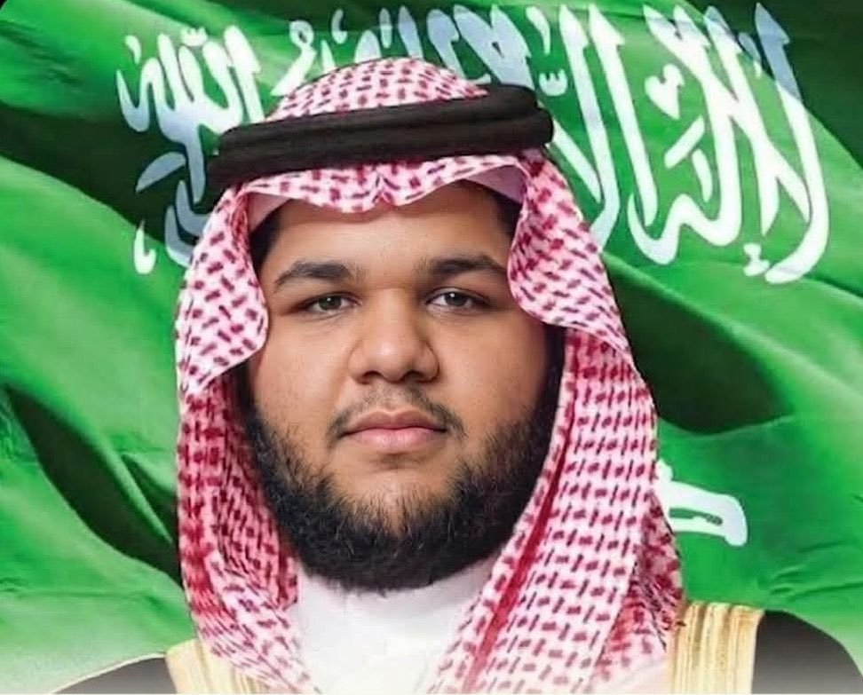 SARGON017's tweet photo. @Angilabayth سبب الزيارة هو عزل محمد بن سلمان وتسليم مفاتيح الحكم لابن عم رئيس الوزراء، الشيخ مبارك بن نواف الدياسي ال سعود
الذي يحظى بتأييد شعبي ويرى الشعب السعودي فيه حبل النجاة الاخير من الحوثيين. https://t.co/FOuRER8EI9