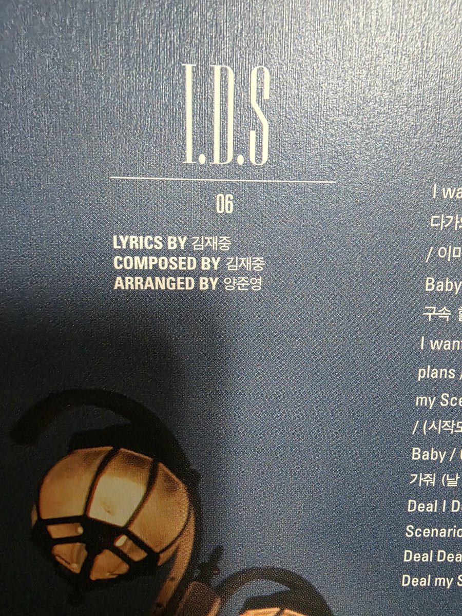 jj_Dopamine's tweet photo. 내오빠 능력 대미친
띵곡들 만든거봐라 https://t.co/GETaTChOnD