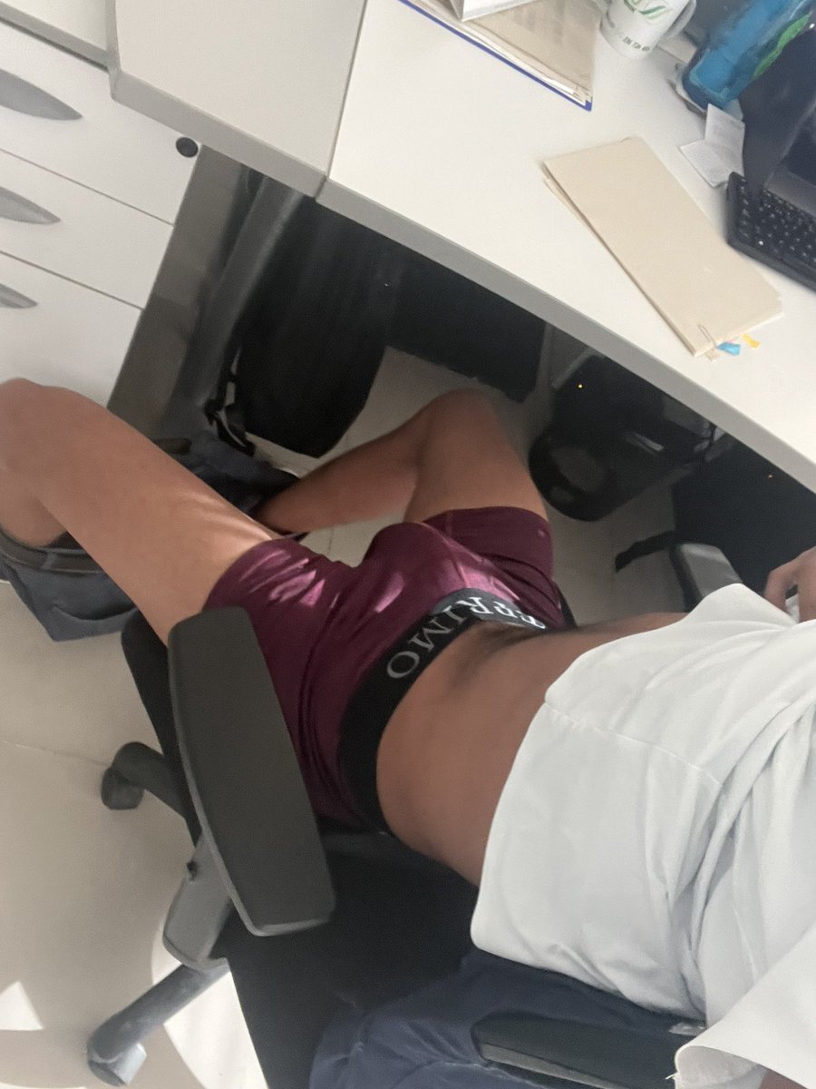 Fernandoaris01's tweet photo. Corre…..😂😂😂que se mete la people 😂😅

https://t.co/At7ViYbr3h https://t.co/lSd3BFnWt4