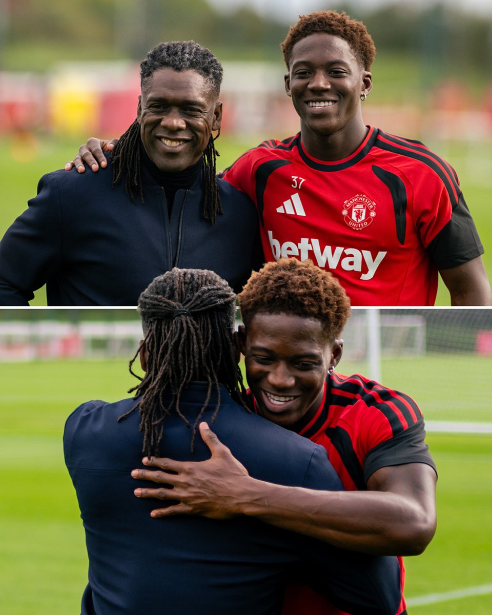 ManUtd's tweet photo. Clarence Seedorf x The Stockport Seedorf 🔗 https://t.co/WQwCTZc9Mx