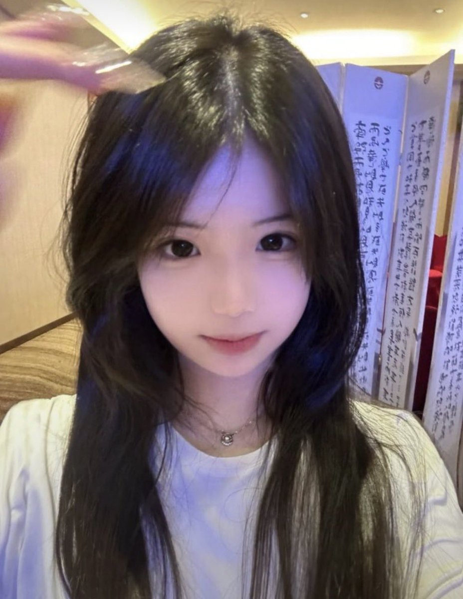 tan231's tweet photo. 有人看喷泉吗？

好无聊 来X发泄了

流言22 我秒发 🦀🦀 https://t.co/FJKmqqHEFP