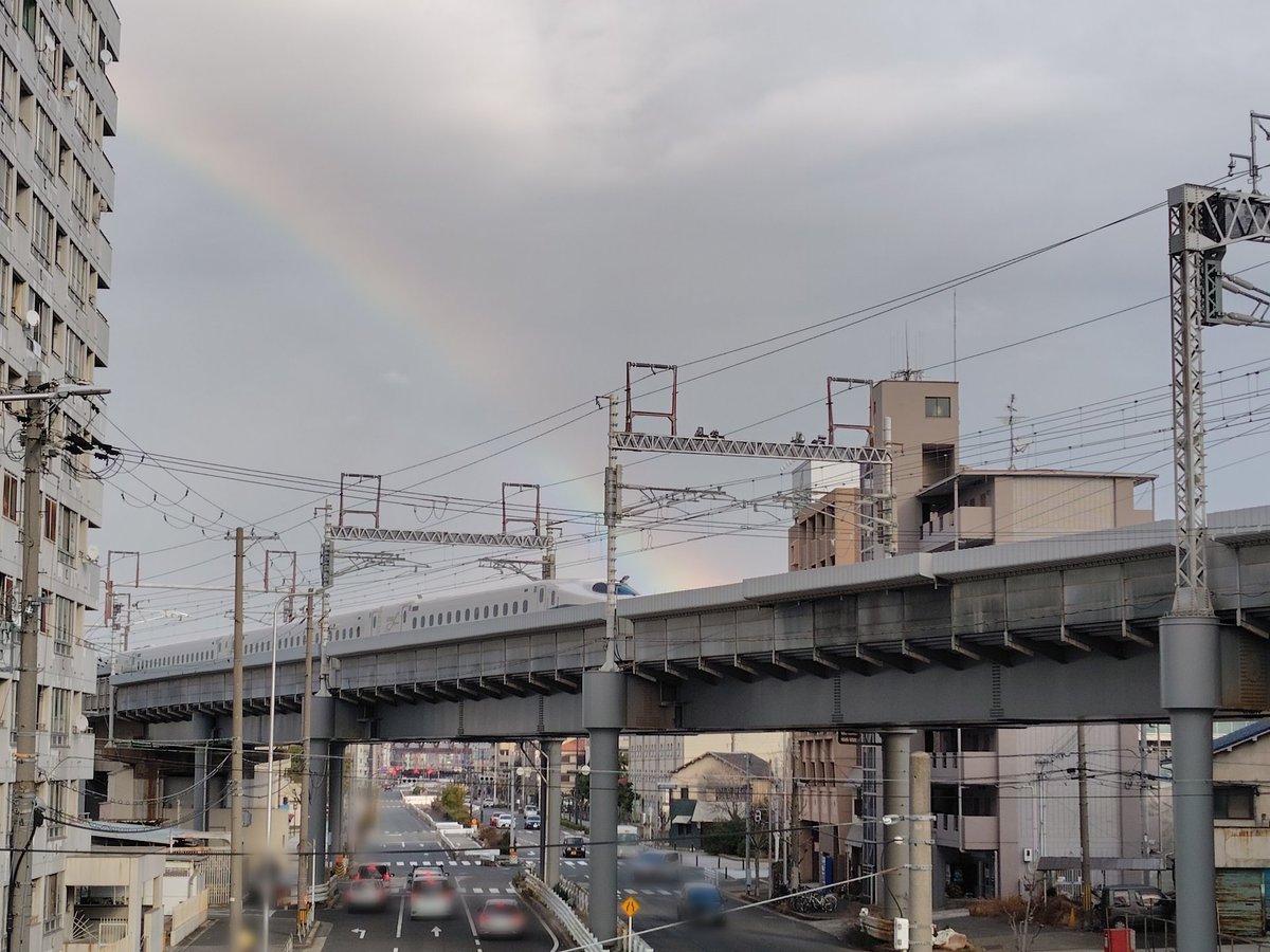NEOSENBA1's tweet photo. 今日10月14日は「鉄道の日」ということで、虹をくぐる新幹線🚅です！
（2026年2月撮影）
#鉄道の日 https://t.co/6jitS1CG2y