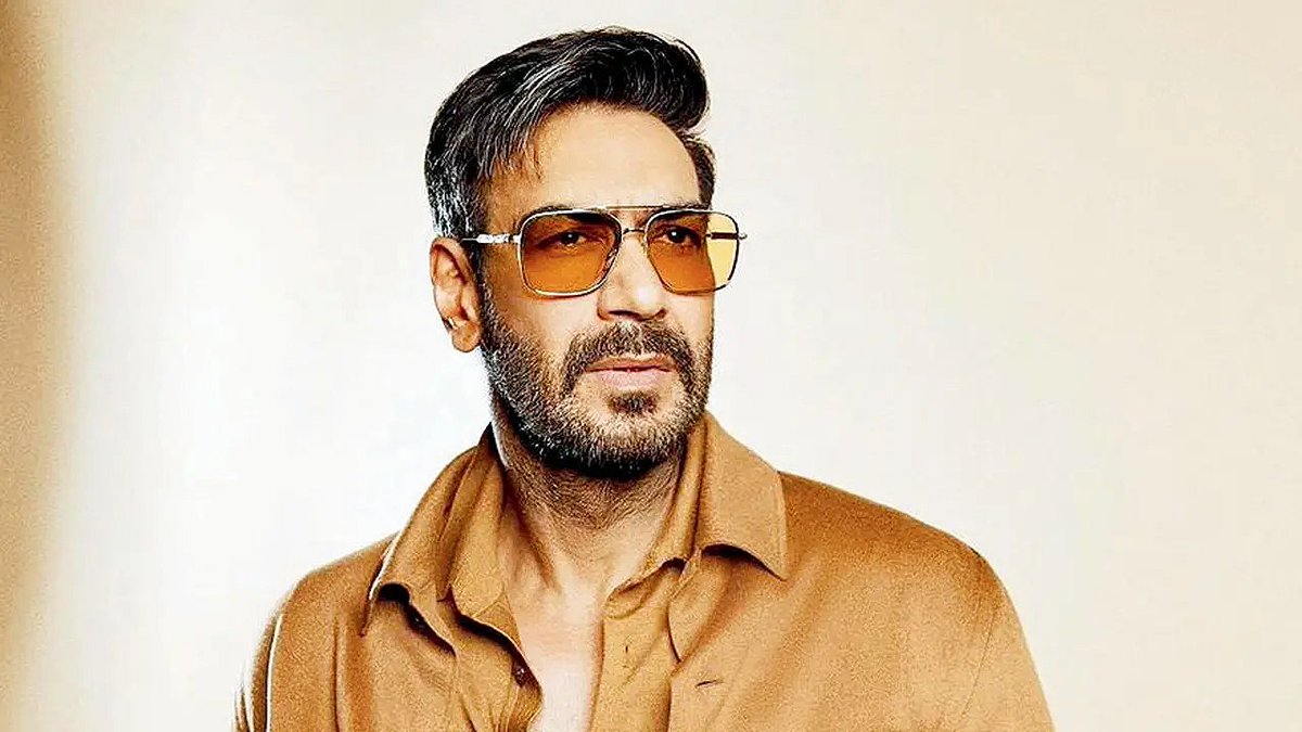 CineCricCapital's tweet photo. Ajay Devgn Hits/Success:

👉 (1991) Phool Aur Kaante 
👉(1992) Jigar 
👉 (1994) Dilwale, Vijaypath, Suhaag
👉 (1995) Naajayaz
👉 (1996) Jaan, Diljale 
👉 (1997) Ishq
👉 (1998) Major Saab, Pyaar to Hona hi Tha
👉 (1999) Kachche Dhaage, Hogi Pyaar ki Jeet, Hum Dil De Chuke Sanam 
👉 (2002) Company 
👉 (2003) Bhoot, Gangaajal, Qayamat 
👉 (2004) Khakee
👉 (2005) Apaharan, Kaal
👉 (2006) Golmaal
👉 (2008) Golmaal Returns 
👉 (2009) All The Best
👉 (2010) Atithi Tum Kab Jaoge? , Raajneeti, Once Upon a Time in Mumbaai, Golmaal3 
👉 (2011) Singham 
👉 (2012) Bol Bachchan, Son Of Sardaar 
👉 (2014) Singham Returns 
👉 (2015) Drishyam 
👉 (2017) Golmaal Again
👉 (2018) Raid
👉 (2019) Total Dhamaal, De De Pyaar De
👉 (2020) Tanhaji 
👉 (2022) Drishyam2
👉 (2023) Shaitaan
👉 (2024) Singham Again
👉 (2025) Raid 2
👉 (2026) Dhamaal4, Drishyam The Conclusion 

#AjayDevgn