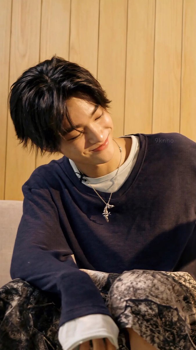 sheyyinnahn's tweet photo. #건호 his smile, his side profile, his long hair, his dimples, his outfits.. i love him so, so, so much https://t.co/W7pQpeZcdJ