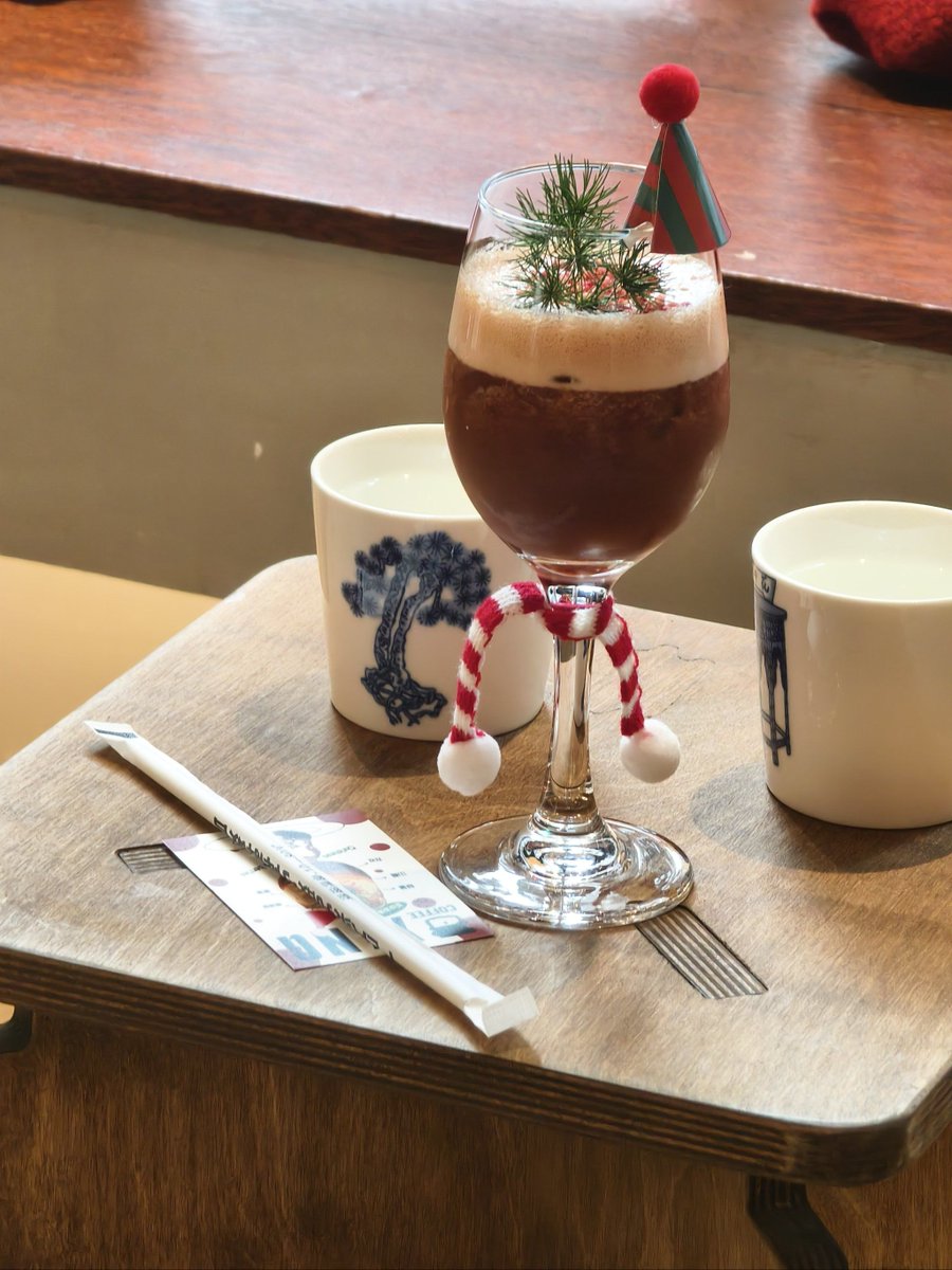 Oss0710's tweet photo. [讶節南ノル鲁！ 今日はあの不思議なカフェで、予想外の出会いがあったのだ。]， https://t.co/g3UNEmUamk