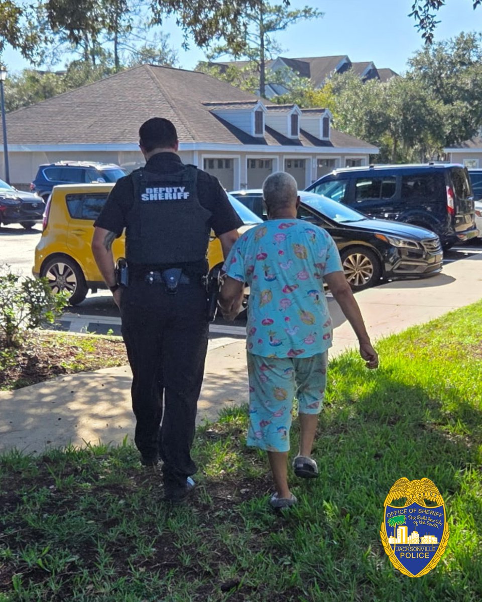 JSOPIO's tweet photo. It’s the little things. Most of the time, no one ever knows they happened. But when it's your loved one, it matters to you, and it matters to us.

Yesterday afternoon, a call came in from a worried daughter. Her 78-year-old mother, who has dementia, had wandered out of their apartment in the Jacksonville Heights area. Unable to find her, the daughter called us for help.

Our District 4 Patrol officers arrived quickly and., thankfully, found her still at the apartment complex. Officer Miguel Jimenez took her by the hand and walked her safely back to her apartment.

From that call to her safe return home: less than 50 minutes. For her daughter, those minutes felt like hours.

Our officers don't do their job for the recognition, awards, or even social media likes and comments. They do it for this reason right here: someone needed a helping hand, and we're there.