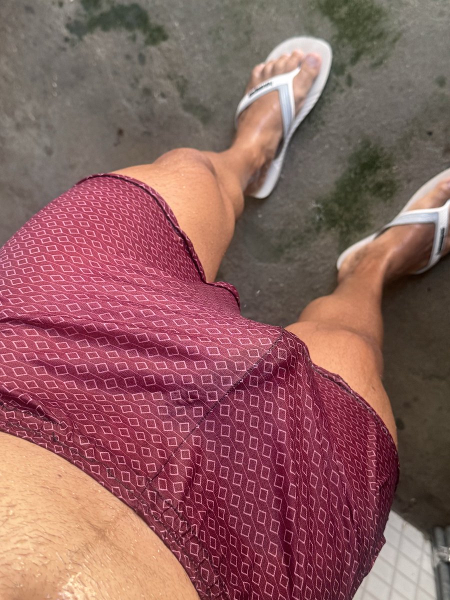 8wg6irL's tweet photo. Hj devido a falta de água o banho é de cuia https://t.co/MkgrlLFPvN