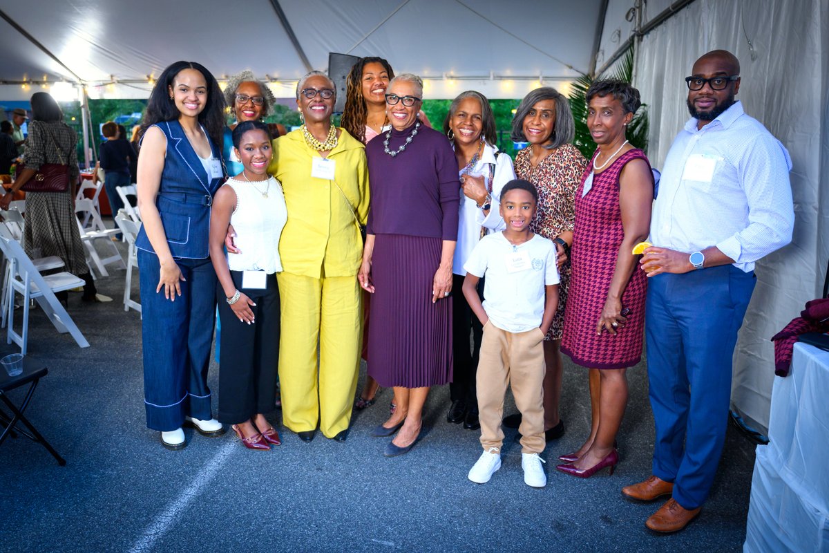 ConeHealth's tweet photo. 👏 In honor of the legacy of Pearl Walker Haygood and a transformational $1.5 million gift from Dr. Vanessa Haygood and her family, Cone Health celebrated the official naming of the #PearlWalkerHaygoodMedCenterForWomen on Tuesday, Oct. 8th. 💙 https://t.co/ylOufp4r1D