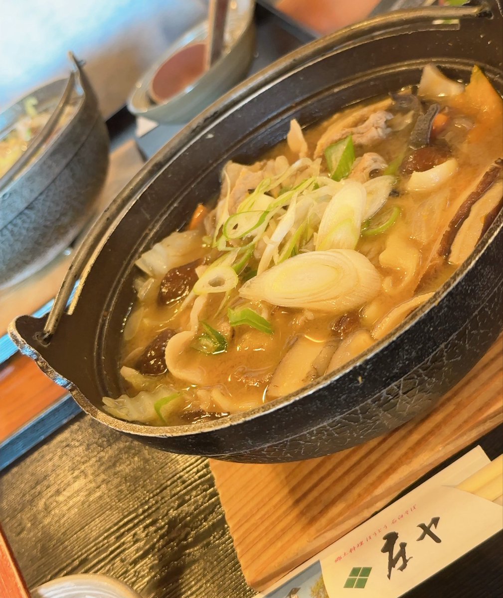 dechanax's tweet photo. 今日はアームの調整屋さんしにﾊﾟﾜｽﾎﾟ巡りと美味いやつ食べてきました︎︎︎︎✌︎

……猫に小判。 https://t.co/iTXOpbkFQ1