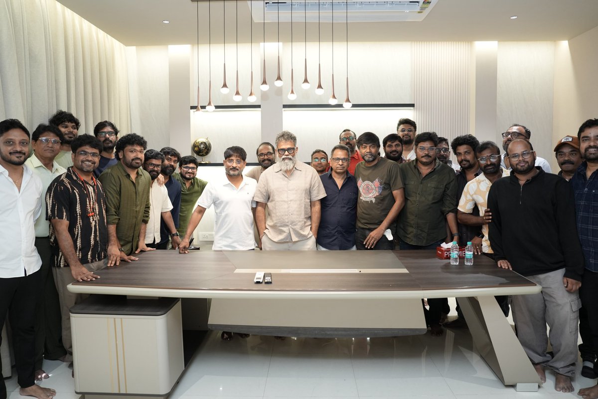 MythriOfficial's tweet photo. THE MASTERMIND and his DEN for #RC17 are READY🔥

The journey begins with the pooja ceremony soon. Stay tuned for exciting updates ✨

Mega Power Star @AlwaysRamCharan @aryasukku @SukumarWritings  @MythriOfficial https://t.co/zxd9bJ9MGU