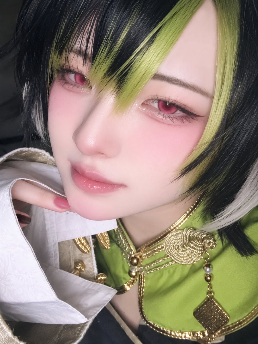 ____0_v_0's tweet photo. cos/💡﹡˖˟༝˖˟˖˟

　　　『……なに、俺じゃ不満？』 https://t.co/uWmvwxVrad