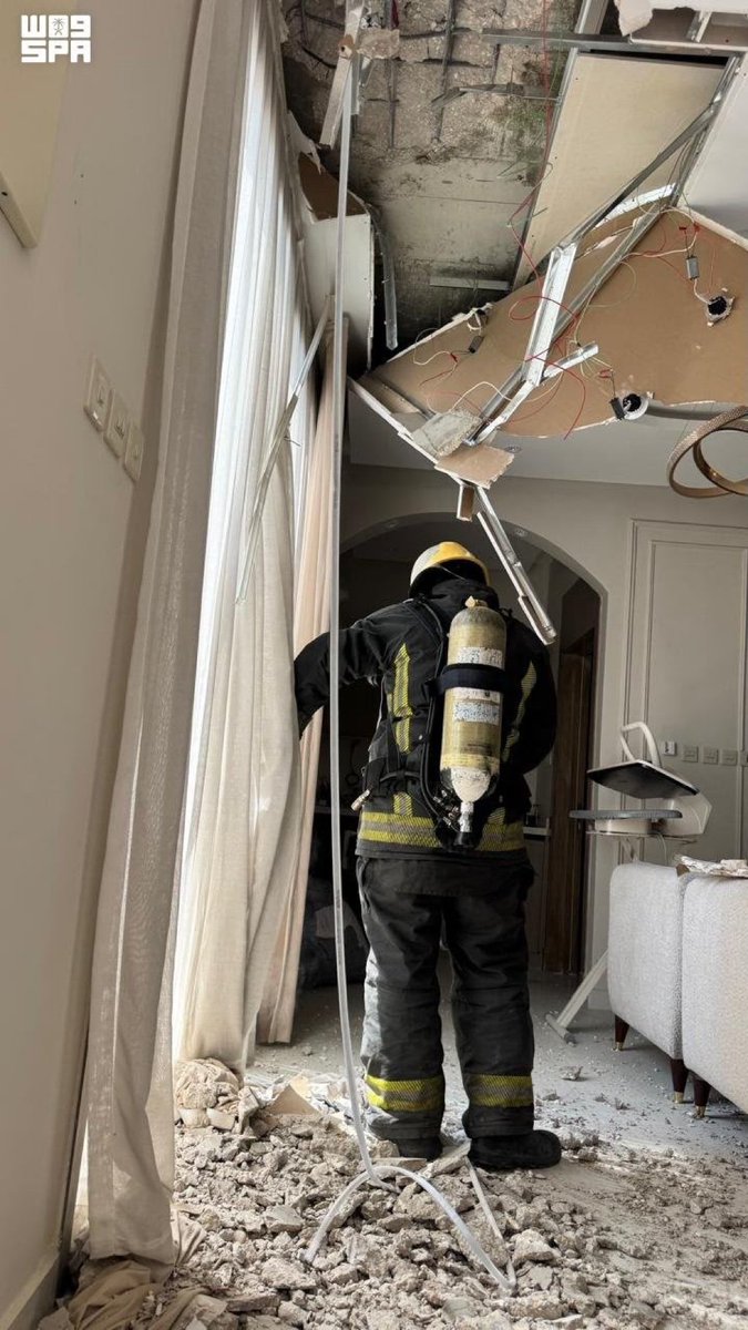 Eyaaaad's tweet photo. عاجل...

الدفاع المدني:
سقوط شظايا نتيجة اعتراض صاروخ باليستي في مدينة الرياض نتج عنه إصابة مقيم من جنسية عربية وأضرار مادية محدودة في منزل سكني ومركبة. https://t.co/AfetXhRAeE