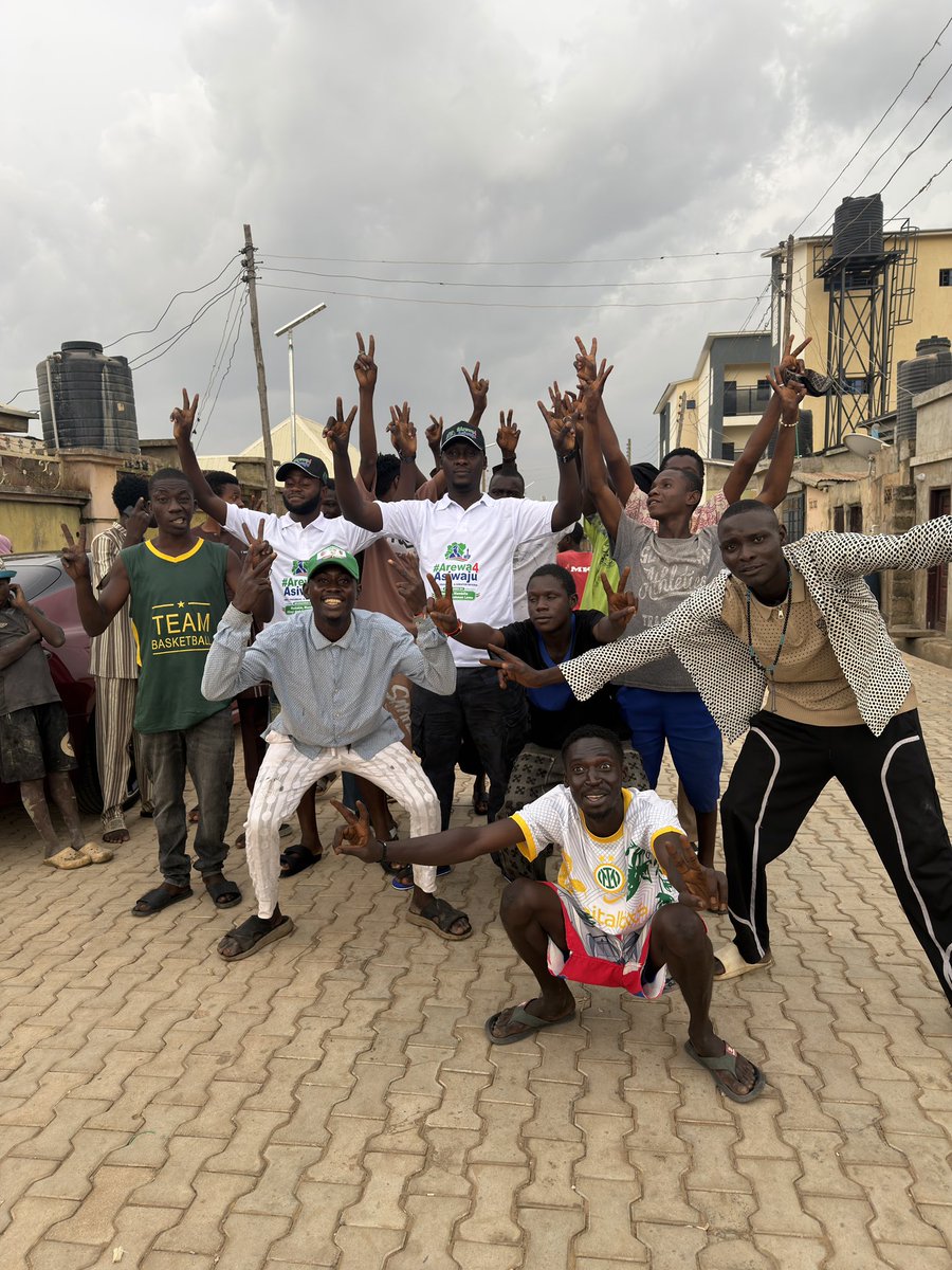 Waspapping_'s tweet photo. Everything starts from home, and that’s where we are starting our journey for #ArewaForAsiwaju.

We are starting with the youths in my street, Kerawa, T/Wada, to bring everyone together and mobilise support for President Bola Ahmed Tinubu’s re-election in 2027.

This is just the beginning. Our plan is to bring 5,000 youths together for a mega rally at a later date.

We believe that if we want to make a difference, we must start from our own communities.

We are starting from our street, and by the grace of Allah, we will take it across Arewa.

#ArewaForAsiwaju #A4A