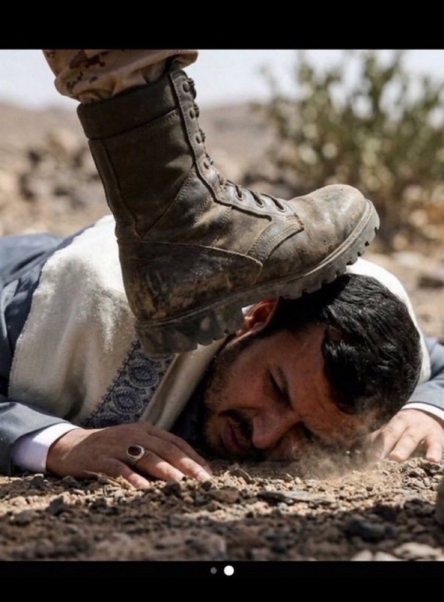 u32ia's tweet photo. الحوثيين الجرذان يلتقطون اخر انفاسهم 👞⌛️ https://t.co/wqYyBN3xLo