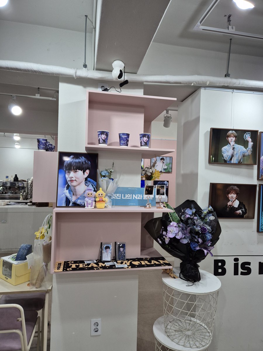 bini3110's tweet photo. #이병찬
#B_MY_COSMOS
정성스럽게 꾸며진
예쁜 데카에서 행복했어요^^
감사합니다 💛 https://t.co/386ESTnwzg