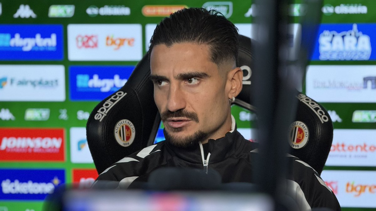 ascolicalciofc's tweet photo. Acampora: “Qui c’è tutto per fare bene, ma la B è dura, guai a sentirsi bravi”.

🔗 https://t.co/YEzMa2OBdv https://t.co/TBD2XugiVi