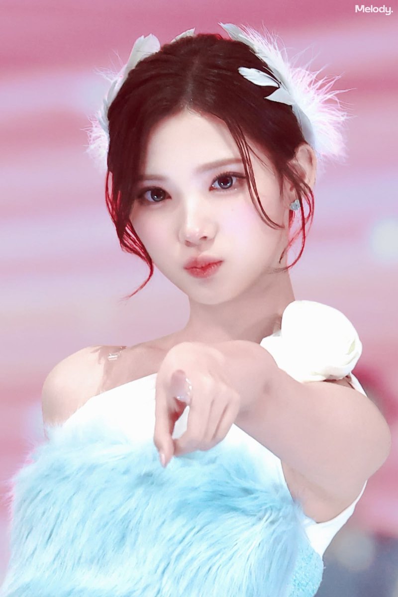 jw0oe2z's tweet photo. 이거 그날이잔아ㅜ
최지우가 뽑은 용안 레전드의 날(실제로 레전드임) https://t.co/PtyK8dLETK