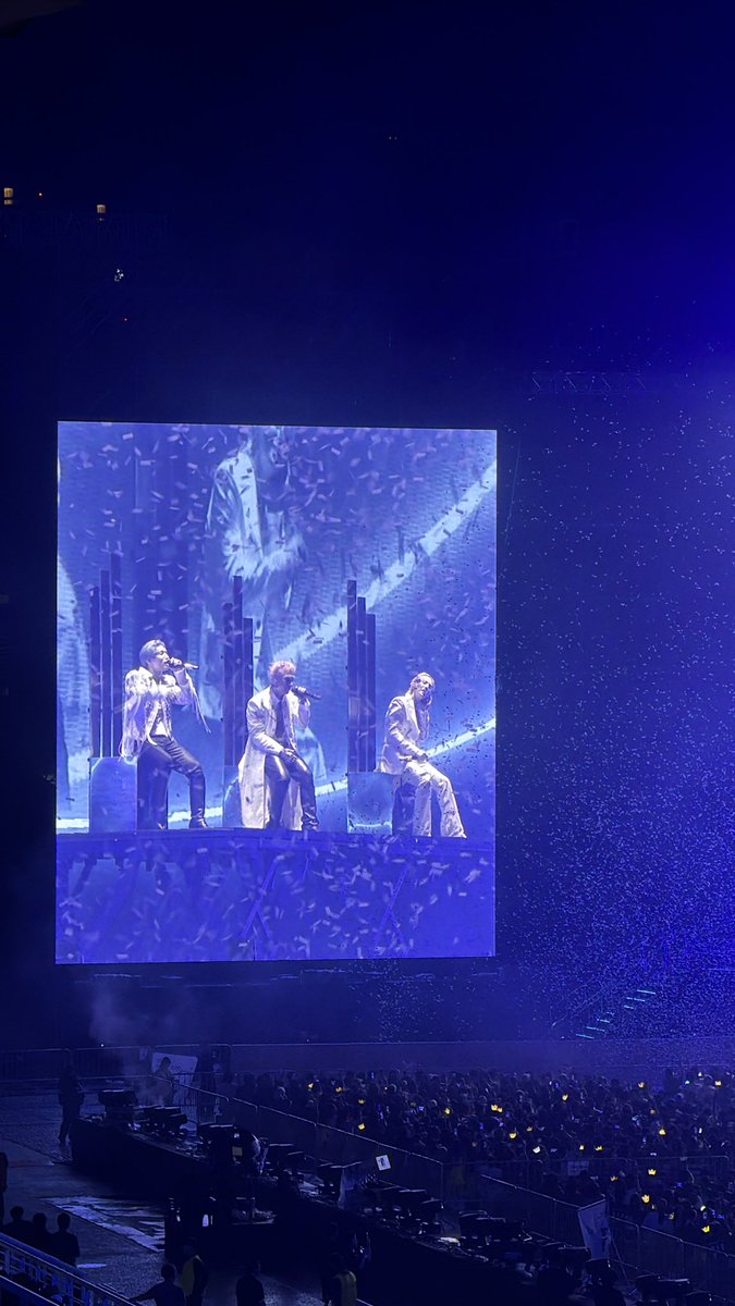 LocalProsperous's tweet photo. I vote #BIGBANG for #2026MAMAVOTE https://t.co/PGmRMiPV4E