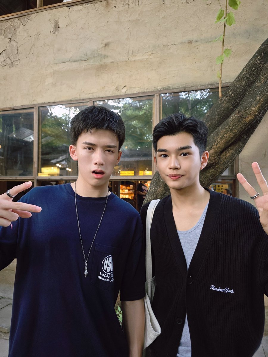 itsme_dreamz's tweet photo. One day                                 Day one

They are so big now im sobbing🥹

୭ ˚. ᵎᵎ #heroaschawin #idea_frags ᵎᵎ .˚ ୭
⋆⑅˚₊ #heroidea ₊˚⑅⋆
‧₊˚ ┊#CCCSummerCrushQ2 https://t.co/SHeIiigAK5