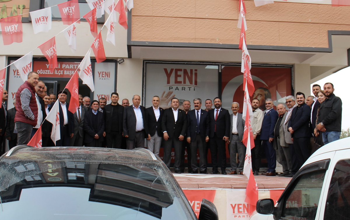 HayriSucuYP's tweet photo. 📍Oğuzeli

YENİ Parti Oğuzeli İlçe Başkanlığımızı ziyaret ederek kıymetli örgütümüzle bir araya geldik.

Bizim en büyük gücümüz, aynı amaç etrafında kenetlenen örgütümüzün birlik ve beraberliğidir.

Bizleri samimiyetle karşılayan tüm yol arkadaşlarıma teşekkür ediyorum. https://t.co/pszVT55p3k