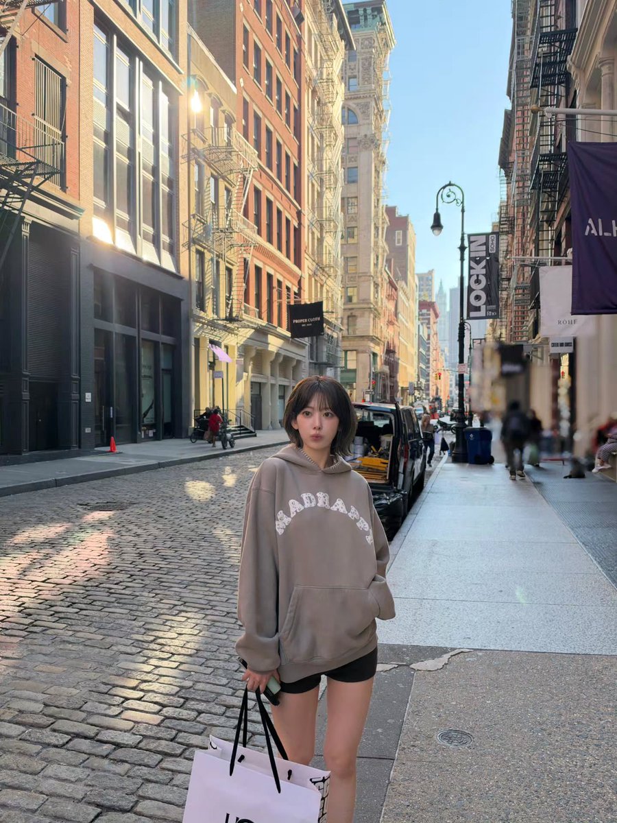 sserapics tweet picture