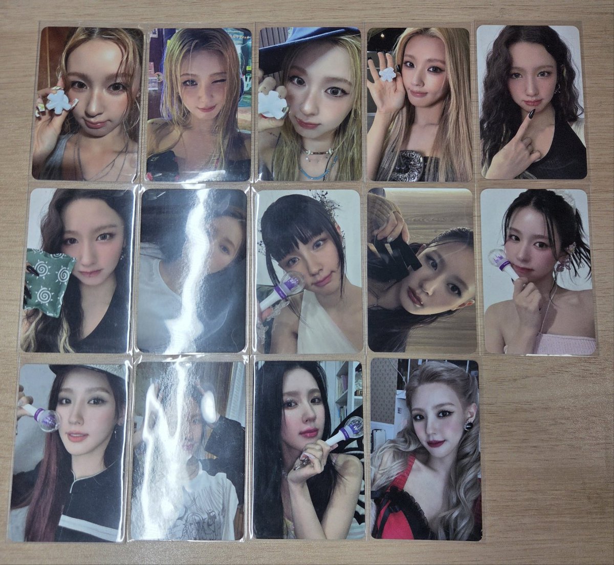 minishaa___'s tweet photo. [NOT FOR SELLING] 
아이들 공방 포카 교환합니다!!! 멤버 상관 없고 모노~퀸카 공방 우대합니다! 여러장으로 교환 가능! 댓글 다시거나 갠 주세요!! (+세이마이네임 공방 보유)
.
아이들 미연 민니 소연 우기 슈화 앨포 미공포 공방 깁댓럽 모노 크로우 굿띵  클락션 슈퍼레이디 퀸카 누드 톰보이 화 https://t.co/fLlg5xsonX
