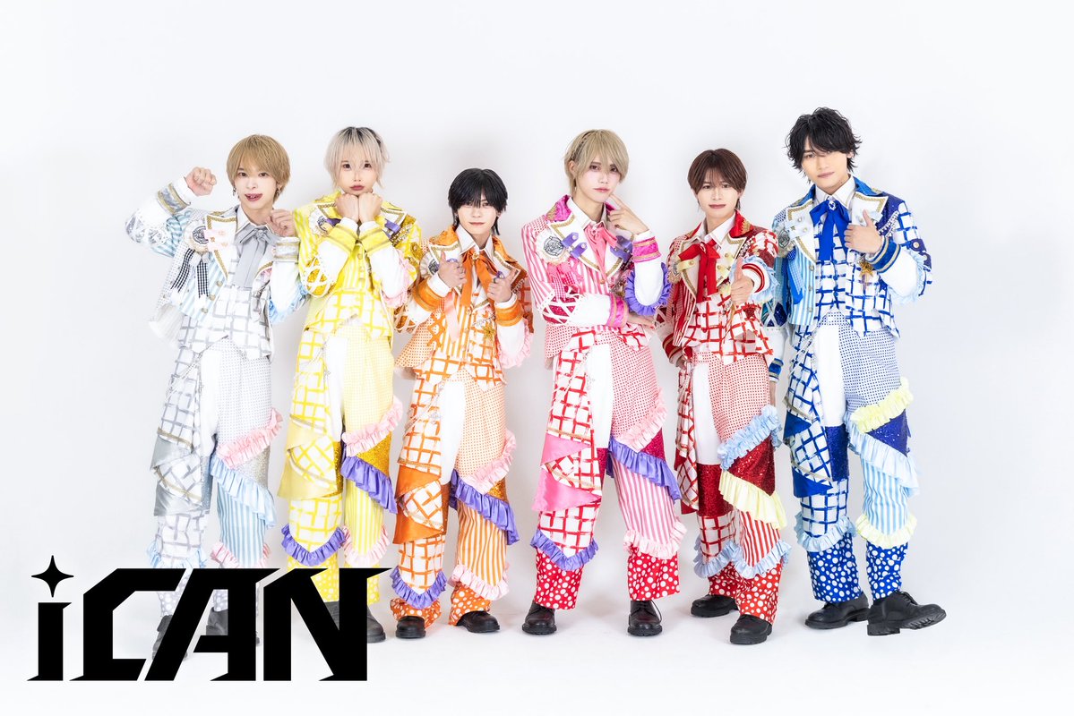 iCAN_info's tweet photo. 【アー写公開】

⟡さえ【赤】 @iCAN_sae
✦神楽 翔【白】 @neo_sho_
⟡柳瀬 久遠【オレンジ】 @iCAN_kuon
✦みお【ピンク】 @iCAN_mio_
⟡ライアン【黄色】 @iCAN_Ryan__
✦Ｊ【青】 @iCAN_j_

君は、この物語の主人公になる覚悟があるか？

⚡️10/16 (FRI)📍amHALL 
無料ワンマンライブ開催決定！⚡️
チケットはこちら🎫⚡️
🔗https://t.co/NHBdboK09z

⬇️スケジュールはこちら
https://t.co/Yjjy4ddzRW

#iCAN #ICANDOIT!