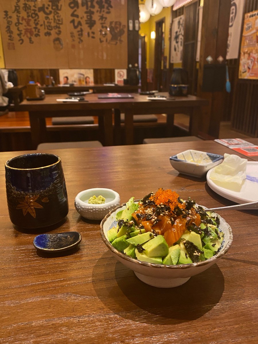 BakSeokMyeong's tweet photo. [食盟の新商品、あのトロトロのオーストラリアンオペラのような食感の鸵肉の串焼き、早く食べに行かなきゃ！]， https://t.co/C7dbxcvmP3