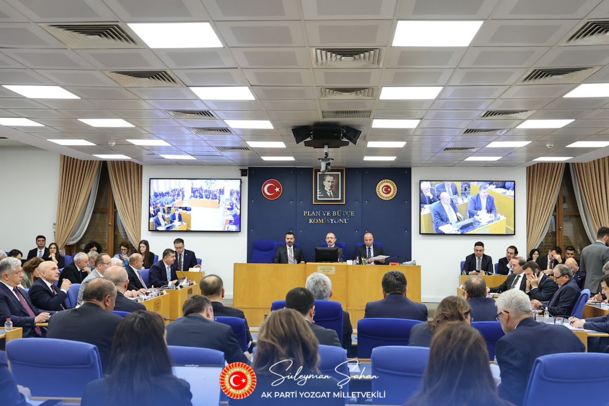 suleymansahan66's tweet photo. 📍TBMM | Plan ve Bütçe Komisyonu

Tasfiyesine Karar Verilen Bazı Yatırım Fonları Hakkında Kanun Teklifi üzerine komisyon görüşmelerimize başladık.

Teklifimizin ülkemiz, sermaye piyasalarımız ve yatırımcılarımız açısından hayırlı sonuçlara vesile olmasını diliyorum. https://t.co/pZBgEj6eGk