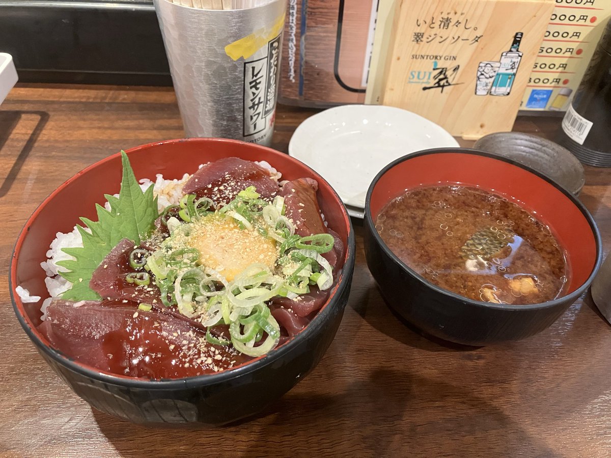runeosaka's tweet photo. 今日はくまのプーさん原作デビュー。
プーさんのんびりマイペース。

プーさんが何もしないと哲学的と言われるのに、中の人が何もしないと仕事してくださいと言われます。世知辛いです。

……というわけで、エントリーシートが届くと入力作業が発生します。

関係各位、よろしくお願いいたします。 https://t.co/gyN9OdRuja