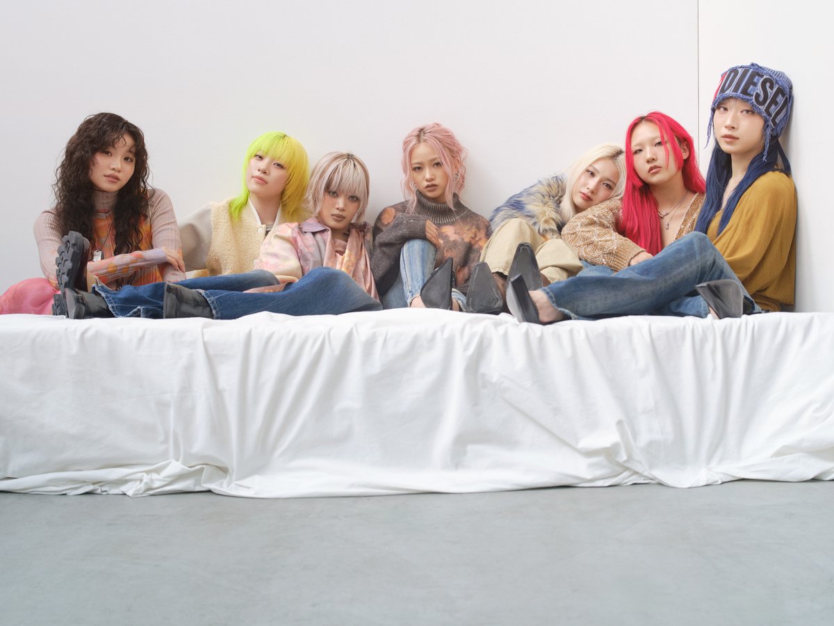 Diesel_Japan's tweet photo. 好奇心をまとう。HANA と迎える DIESEL の秋冬 vol.1
━━━━━━━━━━━
ジャパン・ブランドアンバサダーのHANA (@HANA__BRAVE )のヘアスタイルと呼応するように、多彩なカラーパレットとシルエットで彩られる今季のディーゼル。やわらかなグラフィックを描いたニットや、フラワーモチーフのシアートップスなど、表情豊かなアイテムが、軽やかな躍動感をもたらします。ブランドの核であるデニムパンツは、今シーズンもさまざまなラインで展開。自分らしく変化を楽しむHANAが着用するディーゼルをご覧ください。

▼The Fashion Postの記事はこちら
https://t.co/Gs3c36hOeK

▼着用アイテムはこちら
https://t.co/pkZjUuvRUg

#HANA #DIESEL