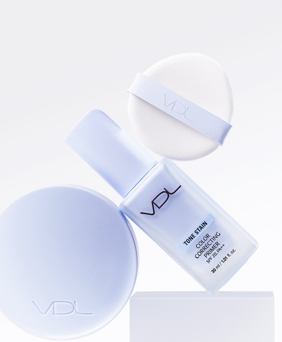 VDL_thailand's tweet photo. VDL TONE STAIN Primer - Serenity 🩵

🏆ไอเทมฮอตจากเกาหลี! ขายดี 1 ขวดทุก 40 วินาที!

ร้อนแค่ไหนหน้าก็ยังเป๊ะ ✨
ให้ผิวดูเรียบเนียน กระจ่างใส และเบาสบายตลอดวันด้วย VDL Tone Stain Color Correcting Primer 🎨

#JustWear #VDL #VDLThailand #ไพรเมอร์ #เมคอัพเบส https://t.co/qwdnvJt8Se