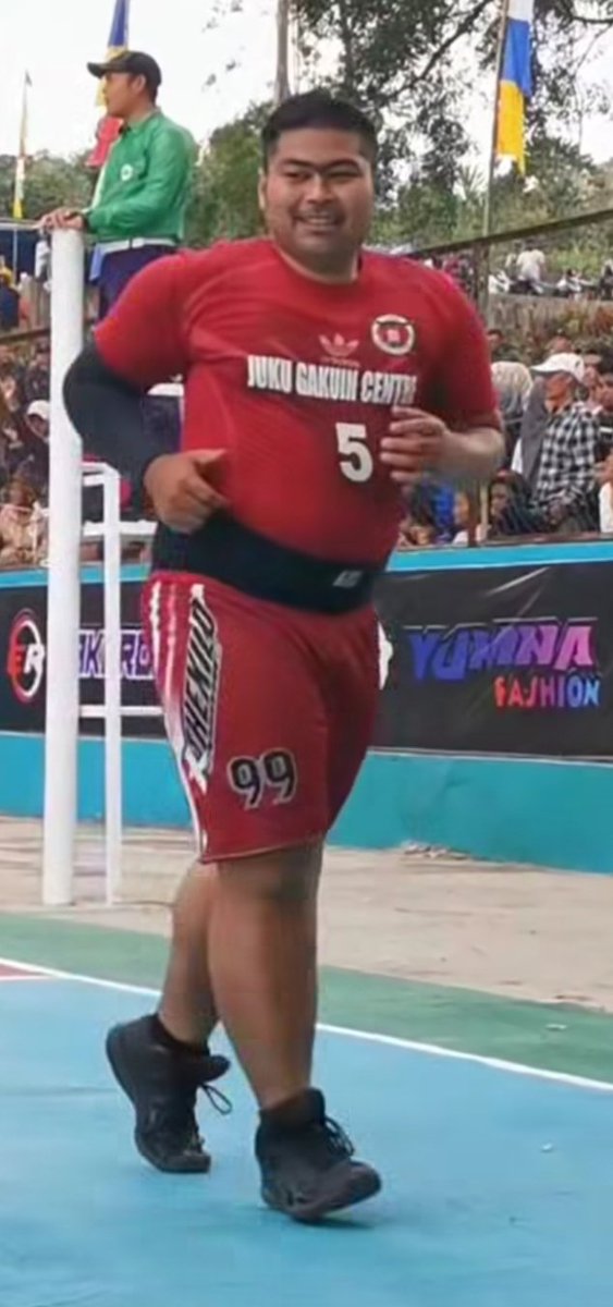 DaddyObses's tweet photo. Odoy sardoy volleyball chubby from Indonesia so cute. FB : Sardoy Suladud
Mana aset yg paling anda suka
a. Dada@nenen nya
b. Perut
c. Bulge@kontol
d. Bokong@pantat
Kali saya suka semuanya😅🙏 https://t.co/gKCFxa7Frv