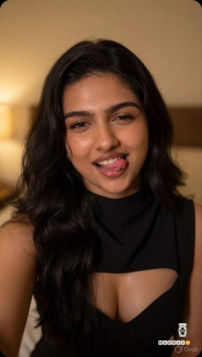 SuryaWillinx's tweet photo. Me- summa solla koodathu intha age layum nalla gummunu Iruka di

Ur mom- chi poda

Me- enga di pora

Ur mom- pundaila irunthu kanji oluguthu wash panitu varen

Me- un paiyana kooptu nakka sollu di

Ur mom- neeye sollu

Me- dei potta ungotha pundaiya nakki clean panra

Ur mom-🤭😍 https://t.co/RXi36Qo1z6
