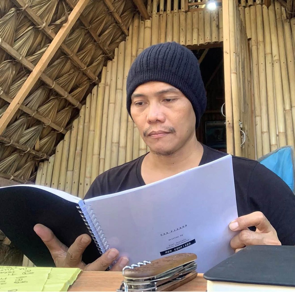 inquirerdotnet's tweet photo. A MONTH IN THE LIFE OF A FISHERMAN

LOOK: Filipino actor Mon Confiado shared how he immersed himself in the lives of fishermen for a month to prepare for his role as Pedro in Paul Soriano’s film “The Fisher”.

Known for portraying historical figures and complex characters, Confiado is widely recognized for his roles in films such as “Heneral Luna” and “Quezon”.

"Bago ko siya ganapan, kailangan ko munang kilalanin ang mundo niya. Isang buwan ng paghahanda. Isang karakter na buong-puso kong niyakap," he wrote.

“The Fisher” opens in Philippine cinemas on October 21, 2026. | 📸: Confiado/Facebook [1/2]