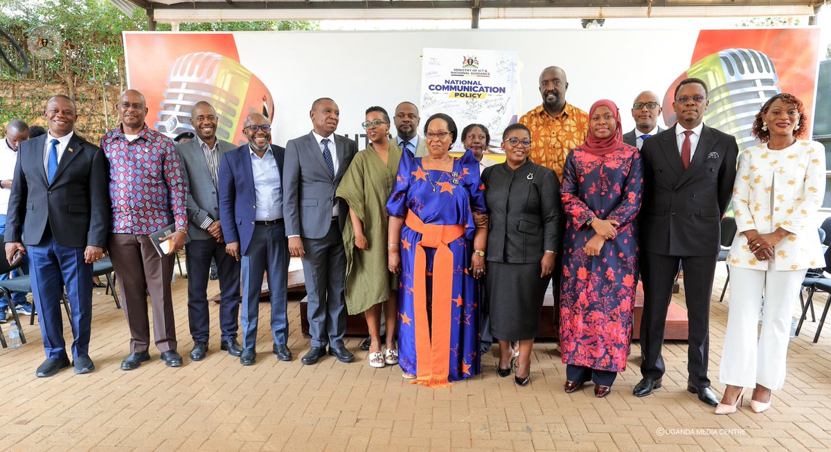 Utcl_ug's tweet photo. Earlier, our COO, @maggie_lutwama, joined fellow dignitaries to launch the National Communication Policy, aimed at strengthening Government communication, enhancing digital engagement, improving coordination and driving meaningful development outcomes.
#UTel #YourNetworkOurPride https://t.co/ZLNt4neiHe
