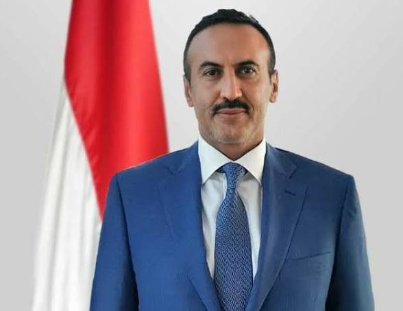 Gg5k0kHD2MnQBi5's tweet photo. كلاهما 
في الطريق 
اكتفي وفهمكم يكفي 
احفظوا التغريدة وحاسبوني عليها https://t.co/J27L9R2k7A