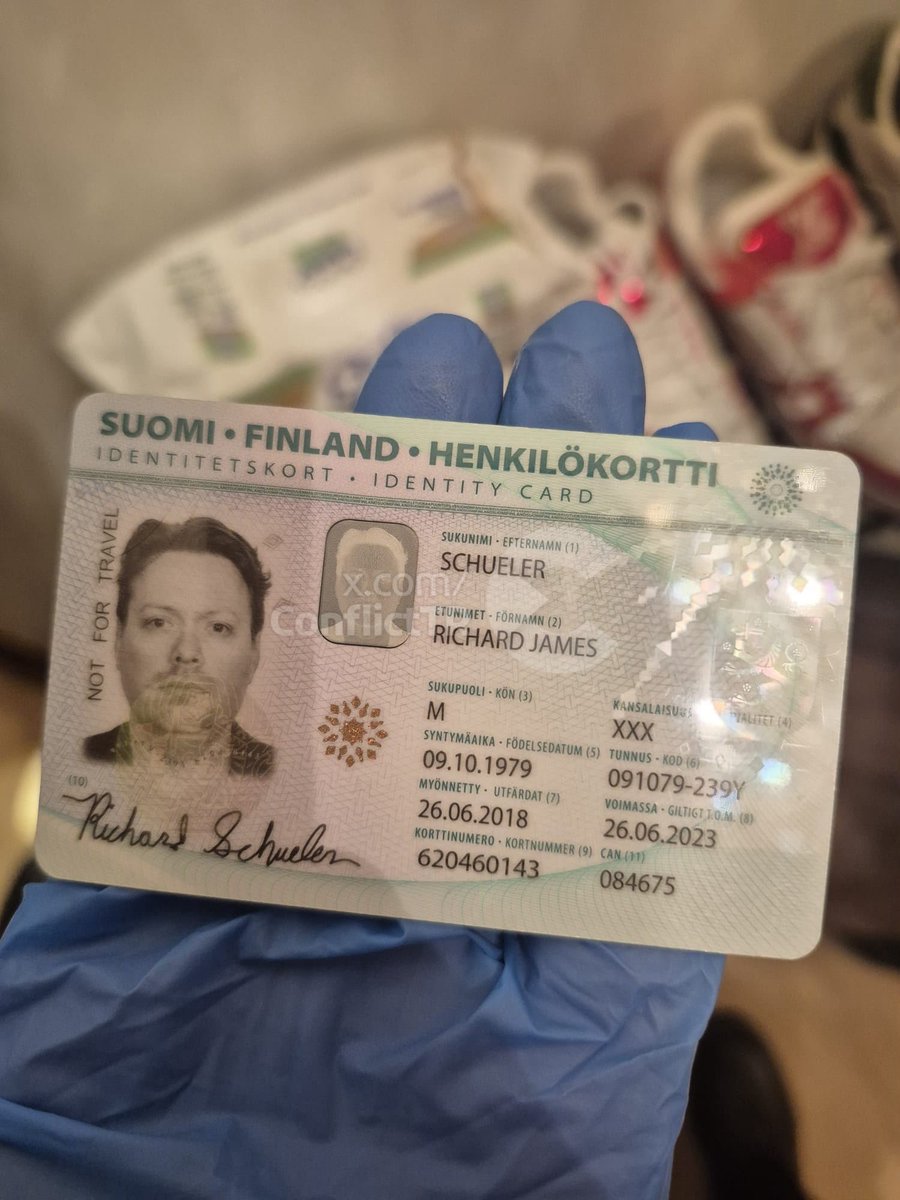 ConflictTR's tweet photo. 🚨 MİT ve Emniyet’ten “Kripto Balinası”na Şafak Operasyonu!

▪️ INTERPOL tarafından kırmızı bültenle aranan, “Balina James” lakaplı Richard James Schueler, İstanbul Beşiktaş’ta düzenlenen operasyonla yakalandı.

▪️ MİT’in istihbari çalışmalarıyla saklandığı adres tespit edilen Schueler, İstanbul Cumhuriyet Başsavcılığı koordinesinde, MİT ve İstanbul Emniyeti’nin katıldığı Özel Harekât destekli operasyonla gözaltına alındı.

▪️ İstanbul merkezli uluslararası kripto dolandırıcılığı ağı kurduğu belirlenen şüphelinin, ABD, Finlandiya ve İspanya’daki bağlantılı ofisler üzerinden faaliyet yürüttüğü tespit edildi.

▪️ ABD Menkul Kıymetler ve Borsa Komisyonu (SEC) tarafından 1,5 milyar dolarlık fonu zimmetine geçirmekle suçlanan şüphelinin adresinde milyonlarca dolar değerinde eşya ve çok sayıda elektronik cihaz ele geçirildi.

▪️Richard James Schueler isimli şahsın evinden değeri 500.000.000 TL’nin üzerinde para ve kişisel eşya çıktı.