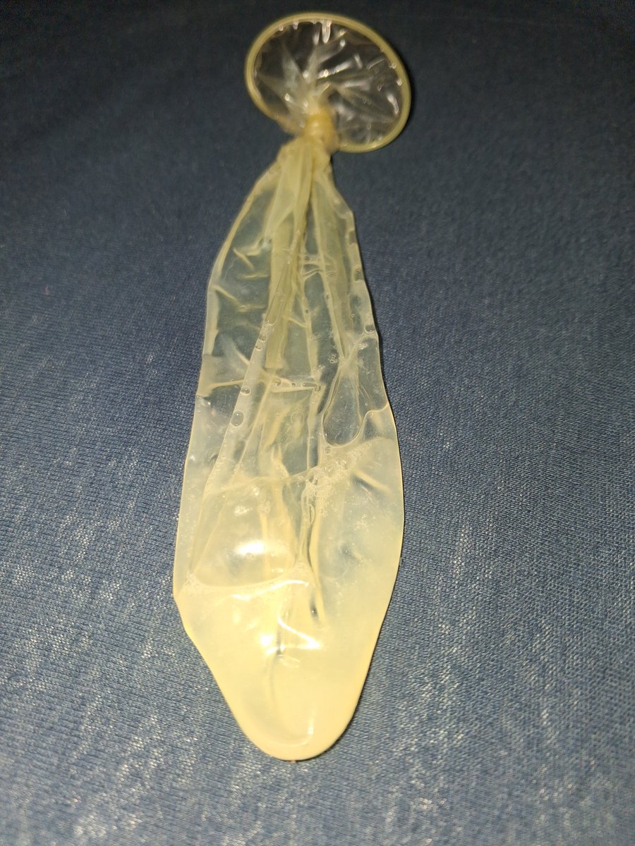 Control_backup's tweet photo. Mal wieder ein bild von uns,wir haben gerade viele Aufträge abzuarbeiten aber nehmen weiterhin bestellungen an. #cumincondom #usedcondom #condomswapping #condomfetish #cumfetish #gay #cum https://t.co/OGQVZWxGEl